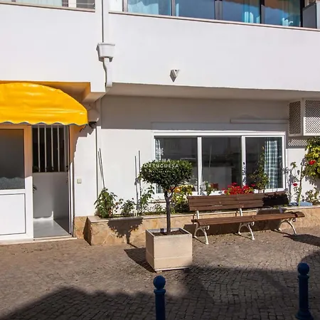 Downtown - By D'alma Portuguesa